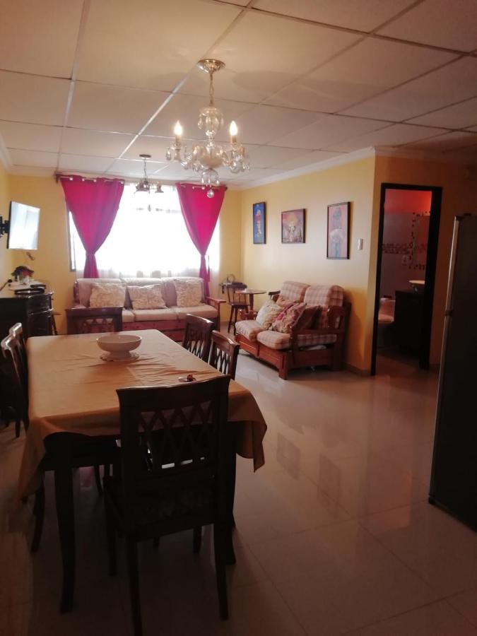 Apartaments Malecon 2000 グアヤキル エクステリア 写真