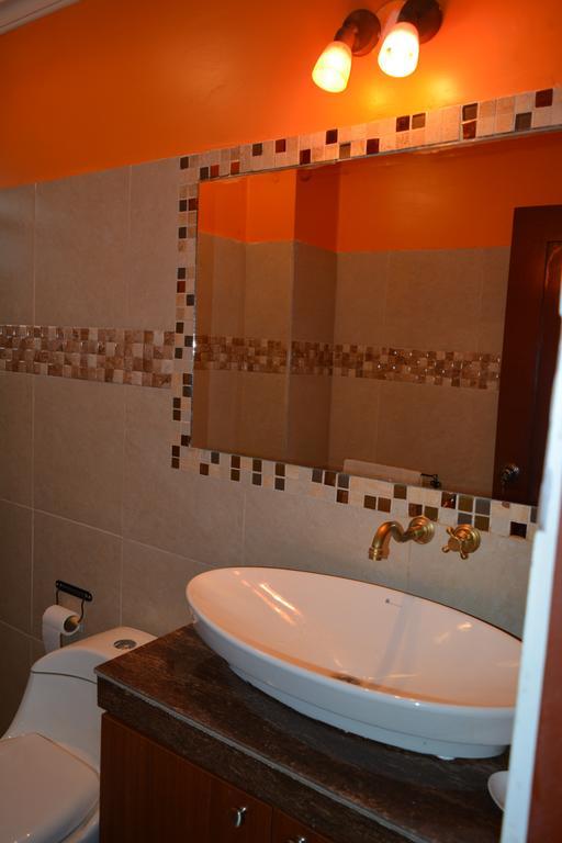 Apartaments Malecon 2000 グアヤキル エクステリア 写真